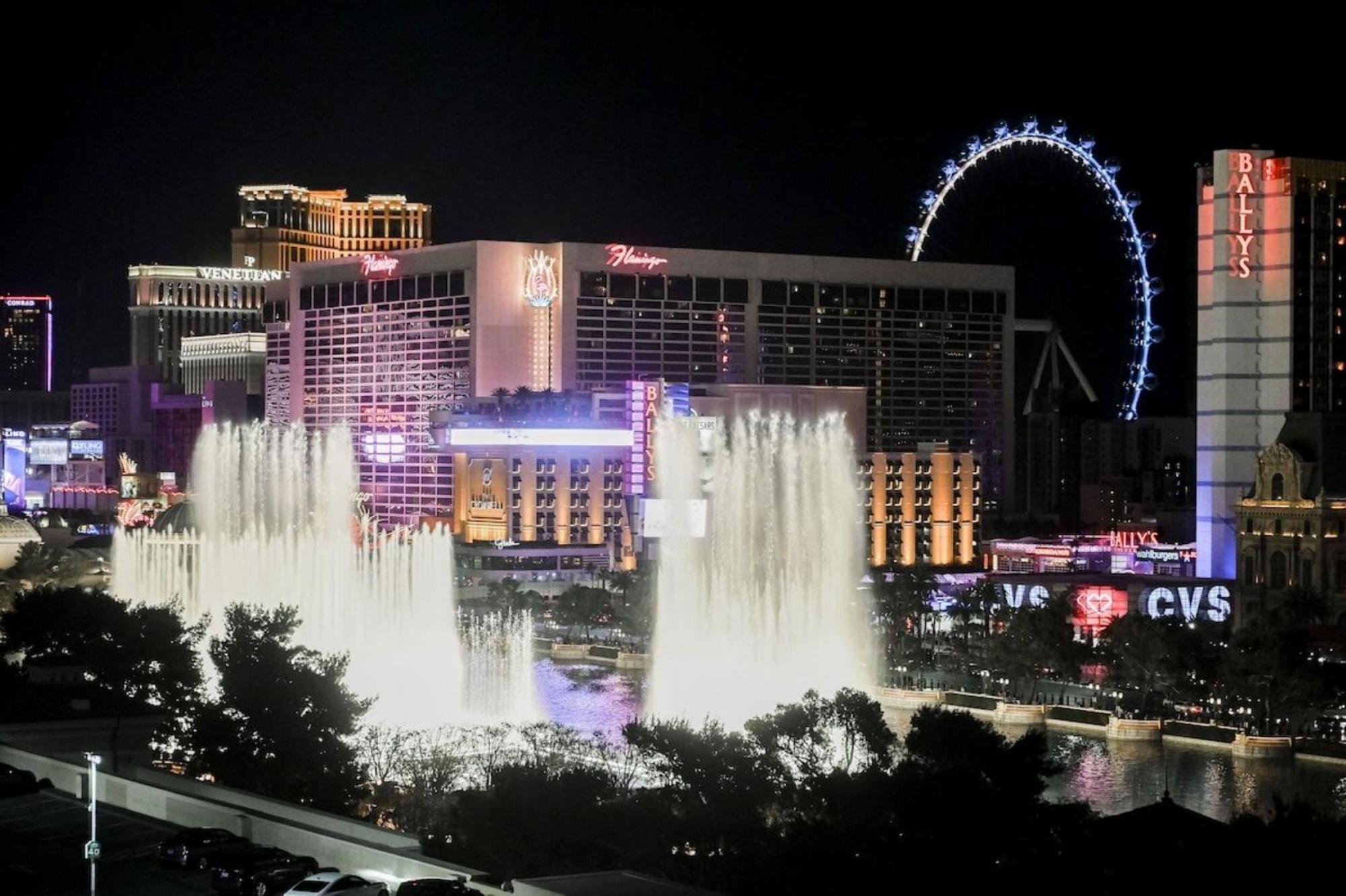 Iconic Vegas Views - 6 Comfy Beds, No Resort Fees, Center Strip! Las Vegas Buitenkant foto